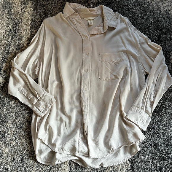 H&M Satin Button Up - Picture 2 of 5